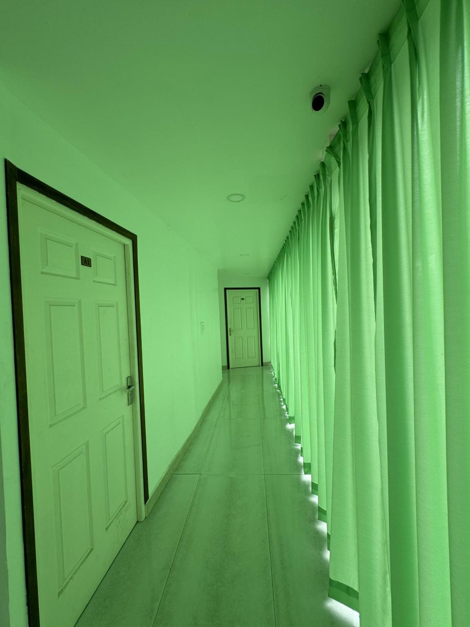 فندق Amsher Suit Lulu Mall Road Kochi المظهر الخارجي الصورة